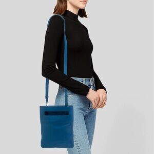 Pre love  - Bottega Veneta Blue Leather Crossbody Bag